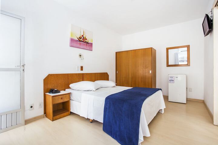 Room 14 of 170