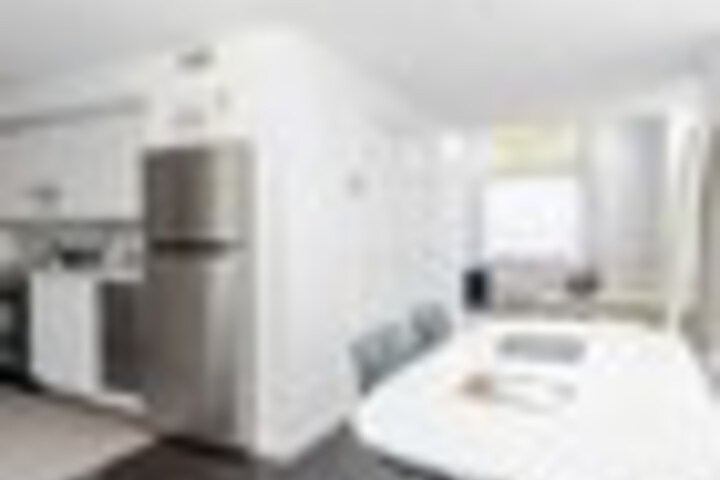 Room 53 of 237