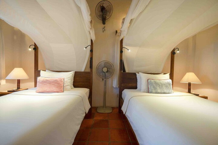 Room 43 of 139