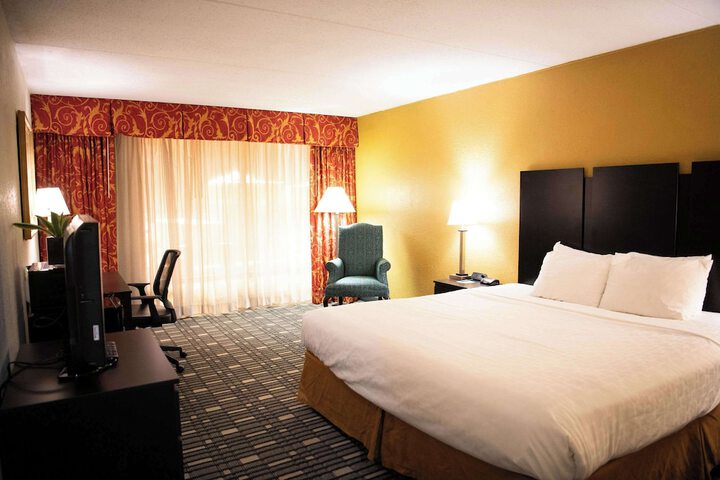 2 Double Beds (10 of 11)