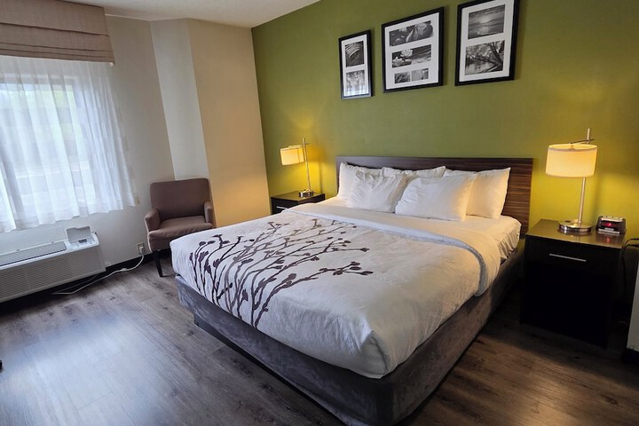Room 3 of 30