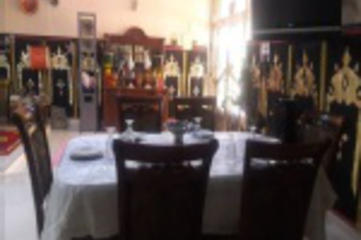 Dining 36 of 36