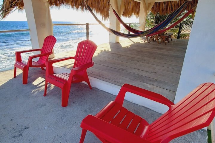 Aqua Vista Beach House in Sonsonate