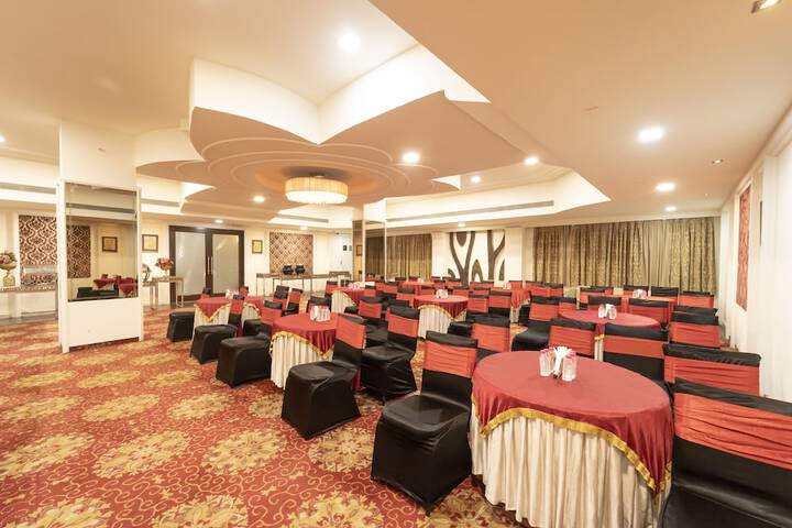 Ballroom/Hall 57 of 69