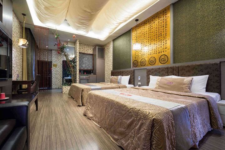 Room 3 of 31