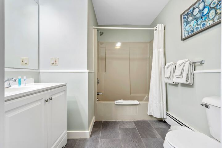 Room 40 of 53
