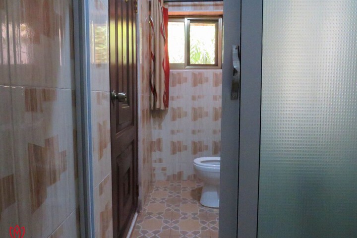 Room 65 of 119