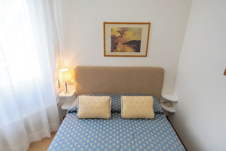 Room 16 of 84