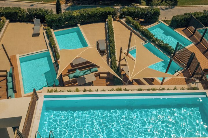 Hotel 153 of 159