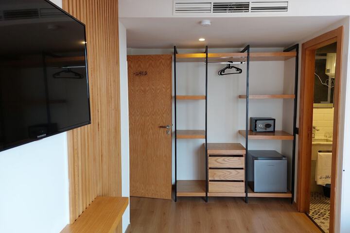 Room 47 of 84