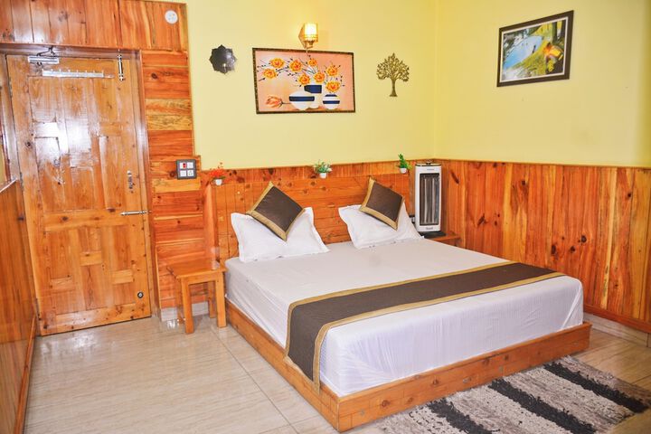 Room 2 of 43