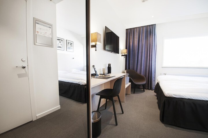 Room 16 of 55