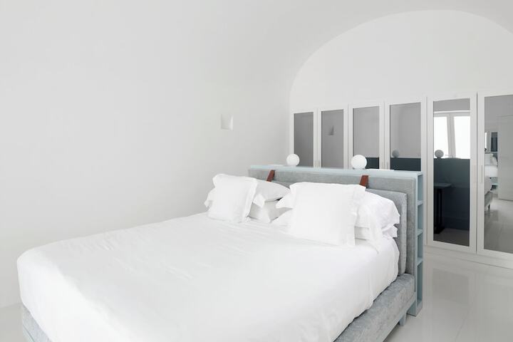 Room 7 of 88