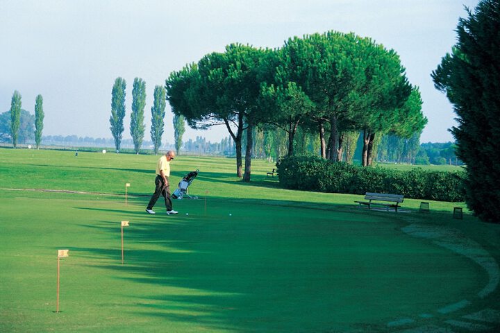 Golf 32 of 56