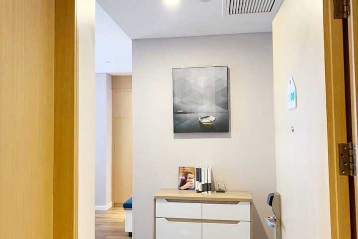 Room 13 of 67