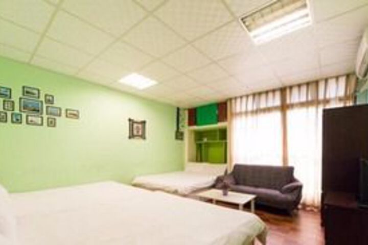 Room 81 of 118