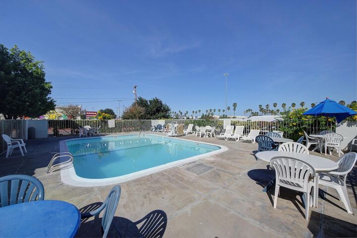 Hotel with Pool