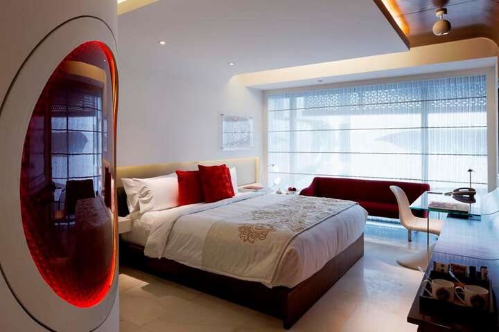 Room 14 of 73