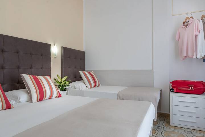 Room 44 of 61