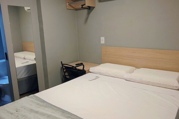 Room 14 of 22