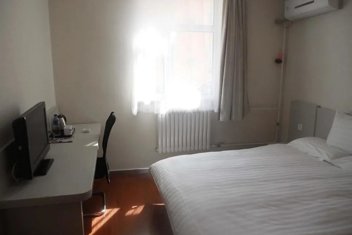 Room 3 of 11