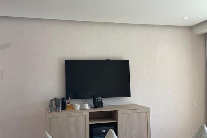 Room 16 of 49