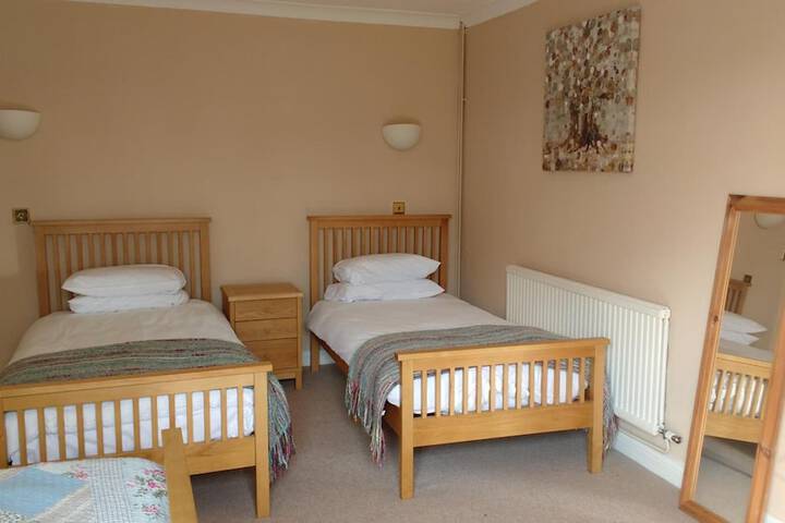 Room 15 of 48