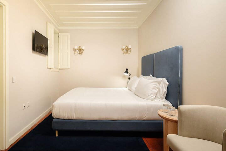 Room 34 of 126