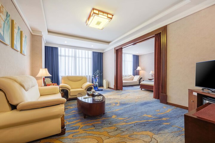 Room 18 of 41