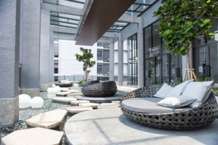 Terrace/Patio 57 of 58