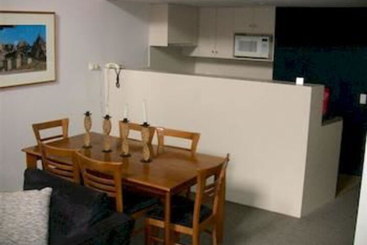 Room 7 of 13