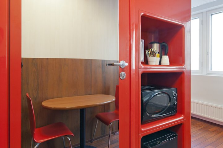 Private kitchenette