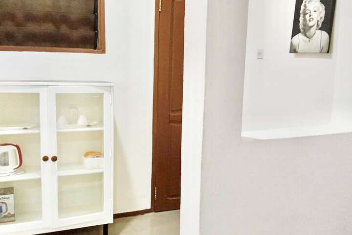 Room 12 of 43