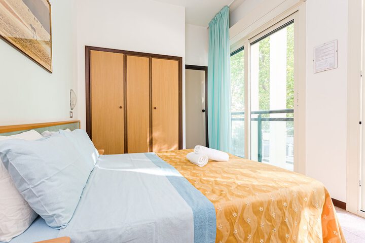 Room 7 of 41