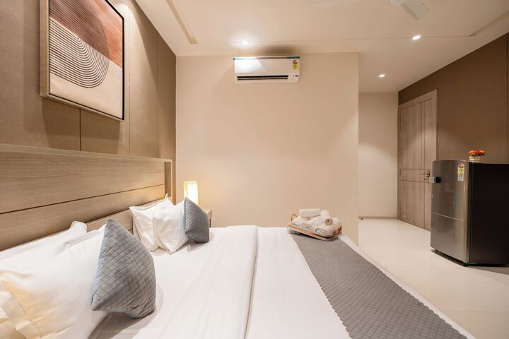 Room 8 of 29