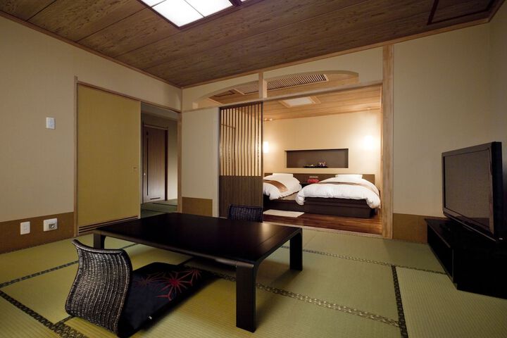 Room 6 of 68