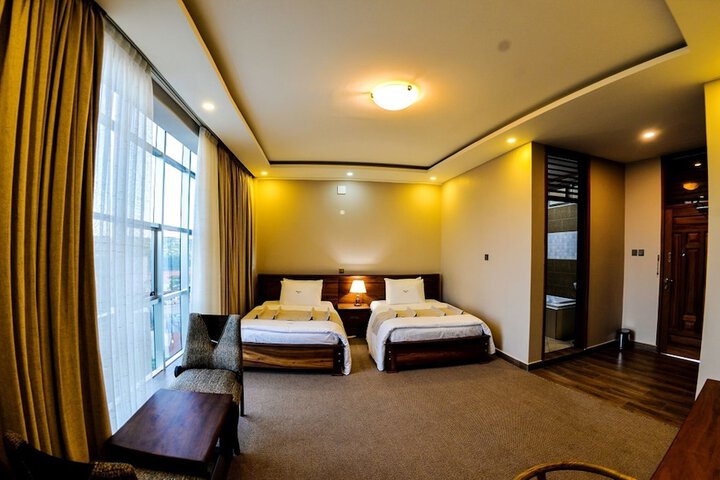 Room 12 of 27
