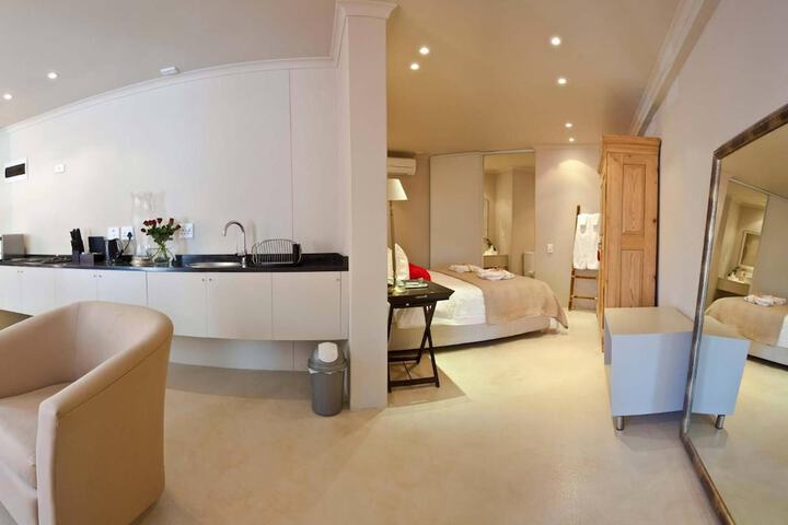 Room 13 of 70
