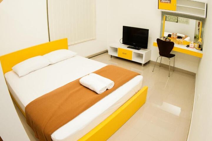 Room 15 of 44