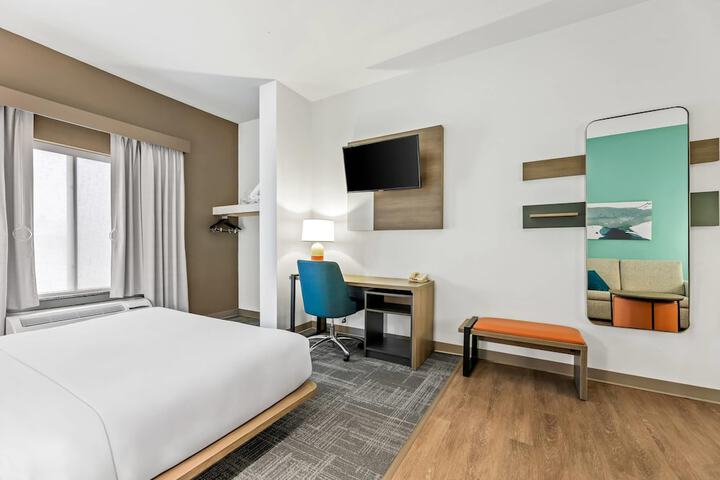 Room 15 of 45