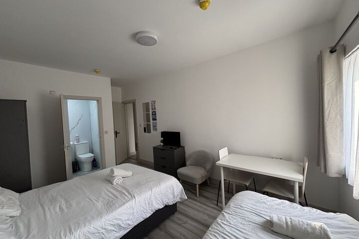 Room 16 of 46
