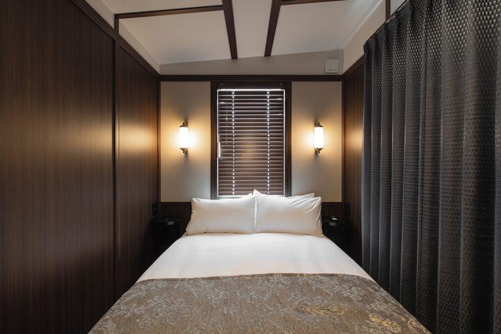 Room 22 of 50