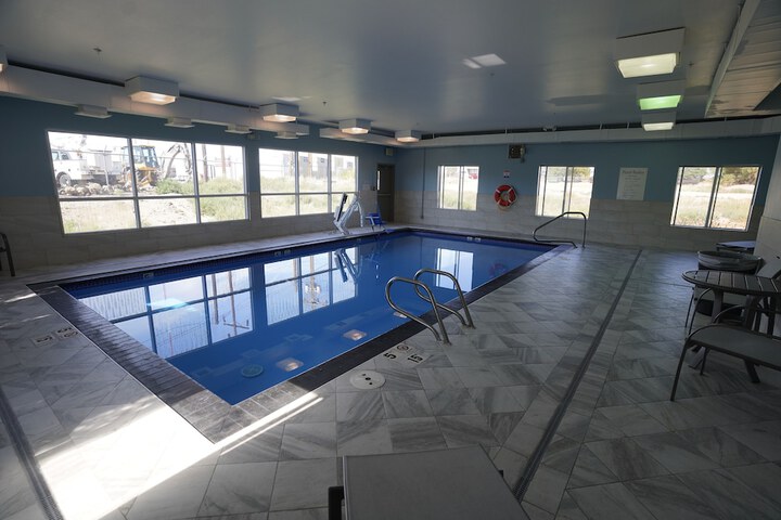 Hotel Pool