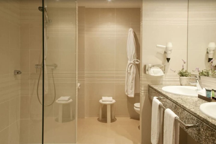 Bath Photo