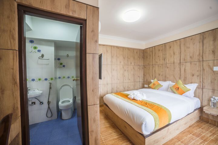 Room 10 of 15