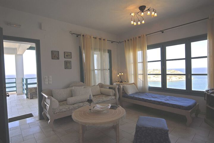 Room 6 of 19