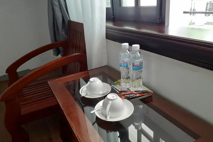 Room 7 of 15