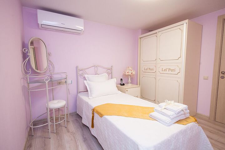 Room 42 of 57
