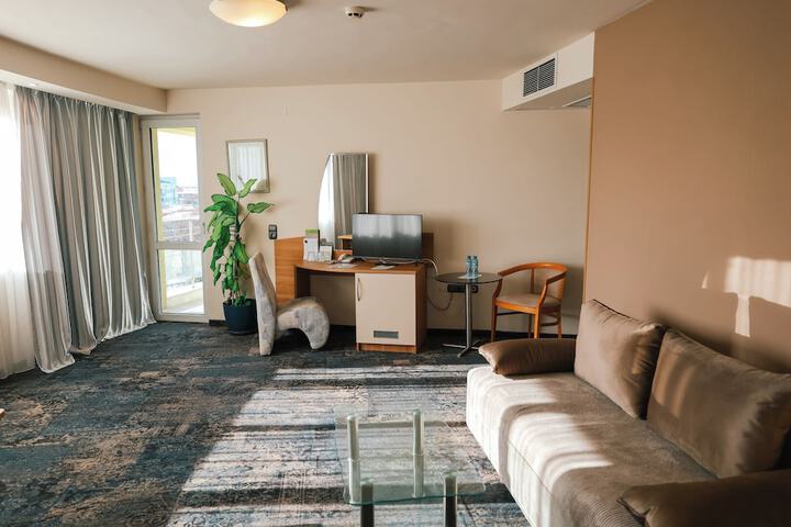 Room 26 of 64