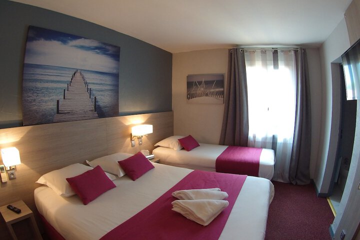 Room 10 of 69
